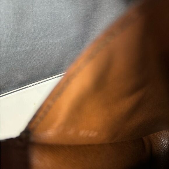 Authentic Vintage Louis Vuitton St Cloud GM Crossbody Bag - Picture 15 of 16